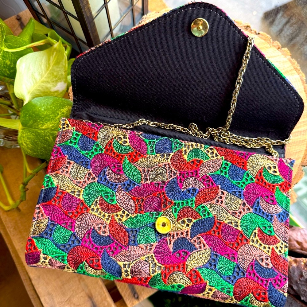 Vintage Margo’s Colorful Jewel Tones & Gold Handbag With Chain Strap Festive
